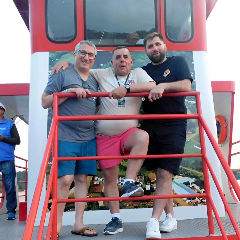 Daniel Acosta - Agente de Viajes